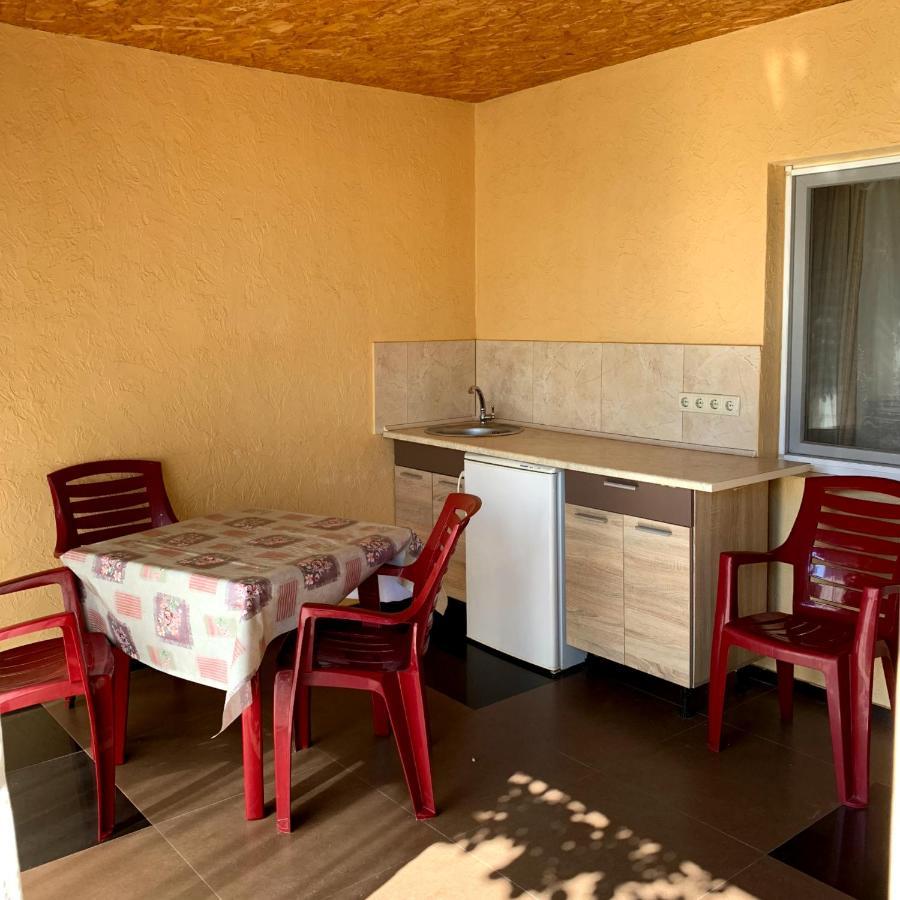 Guest House Santin Csornomorszk Kültér fotó
